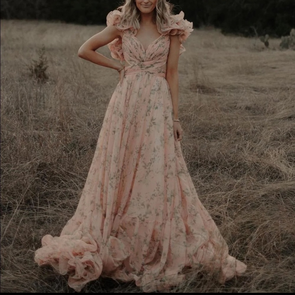 NEW Mac Duggal Ruffle Tiered Floral Cut-Out Chiffon Gown